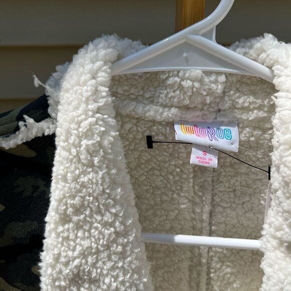 LULAROE Camo Warm Vest - Picture 5 of 6